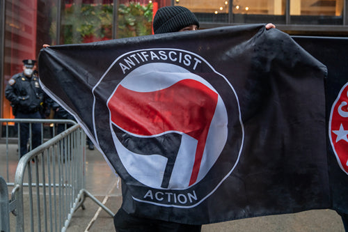 drapeau antifa 2
